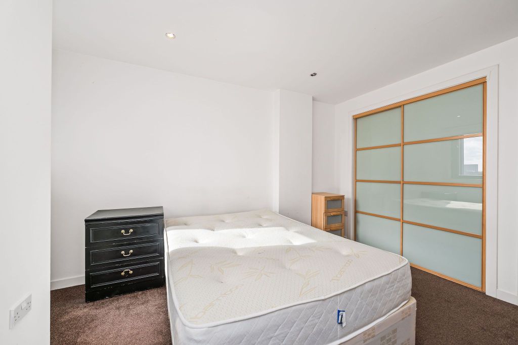 Additional image 20 of 2 bed flat for saleFlat 8/3, 72 Lancefield Quay, Glasgow G3