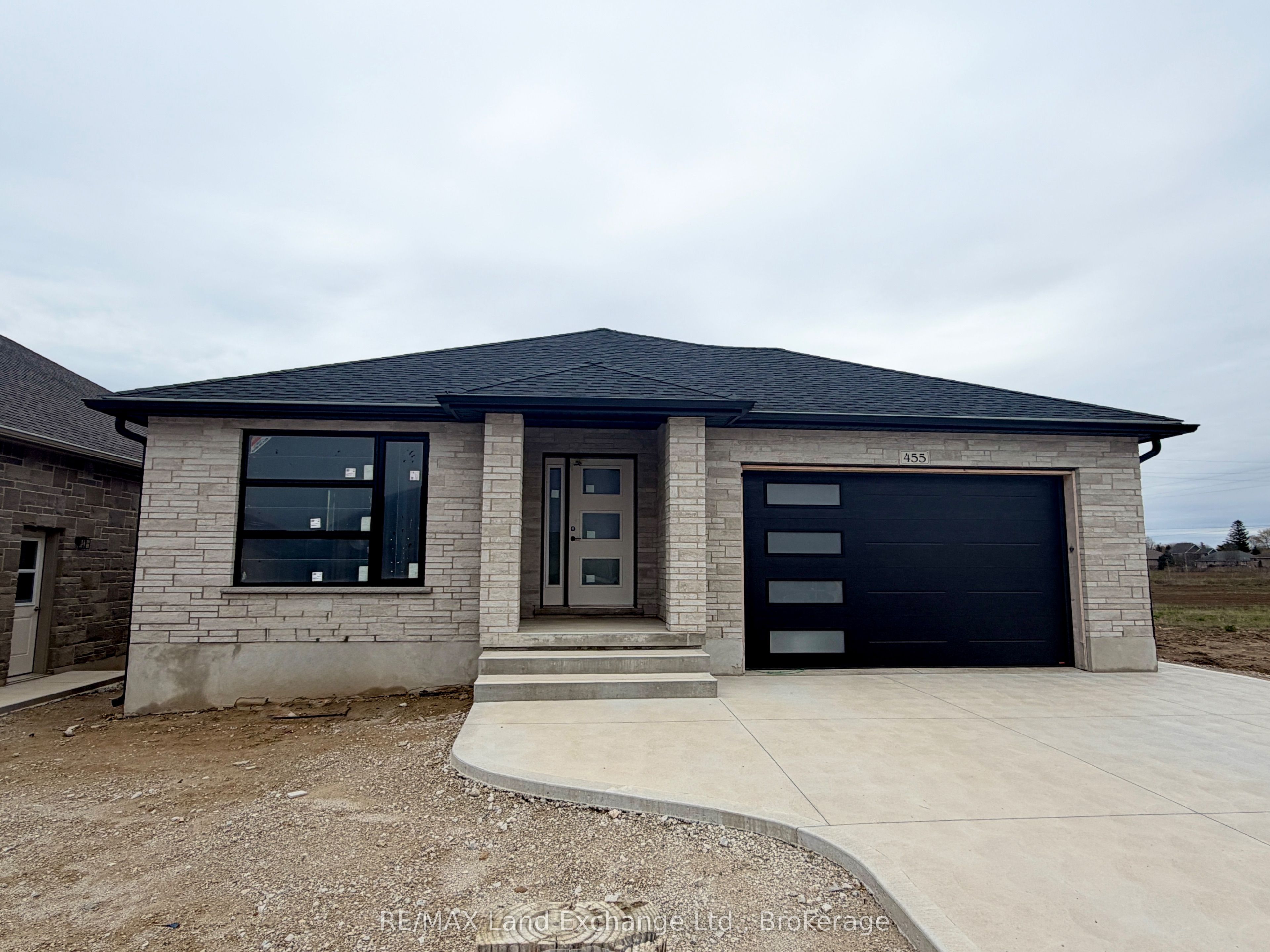 455 Burnside Street, Saugeen Shores, ON, N0H 2C3