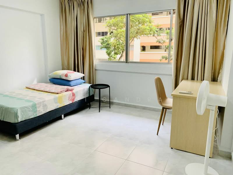 854 Tampines Street 82 photo 2