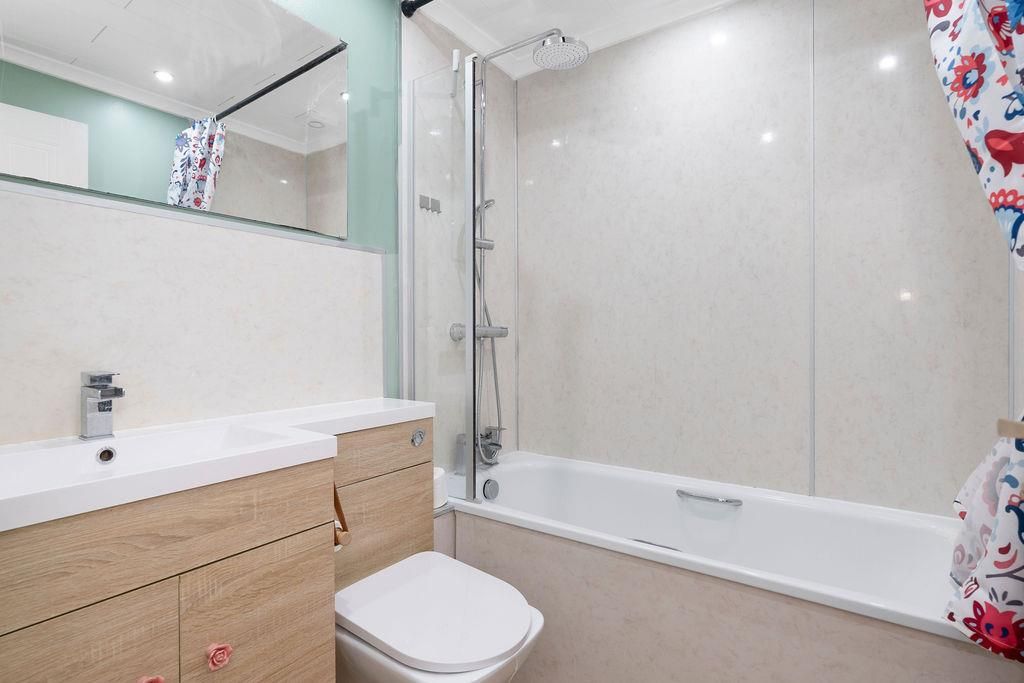 Additional image 13 of 3 bed semi-detached house to rentEast Kilngate Rigg, Edinburgh EH17