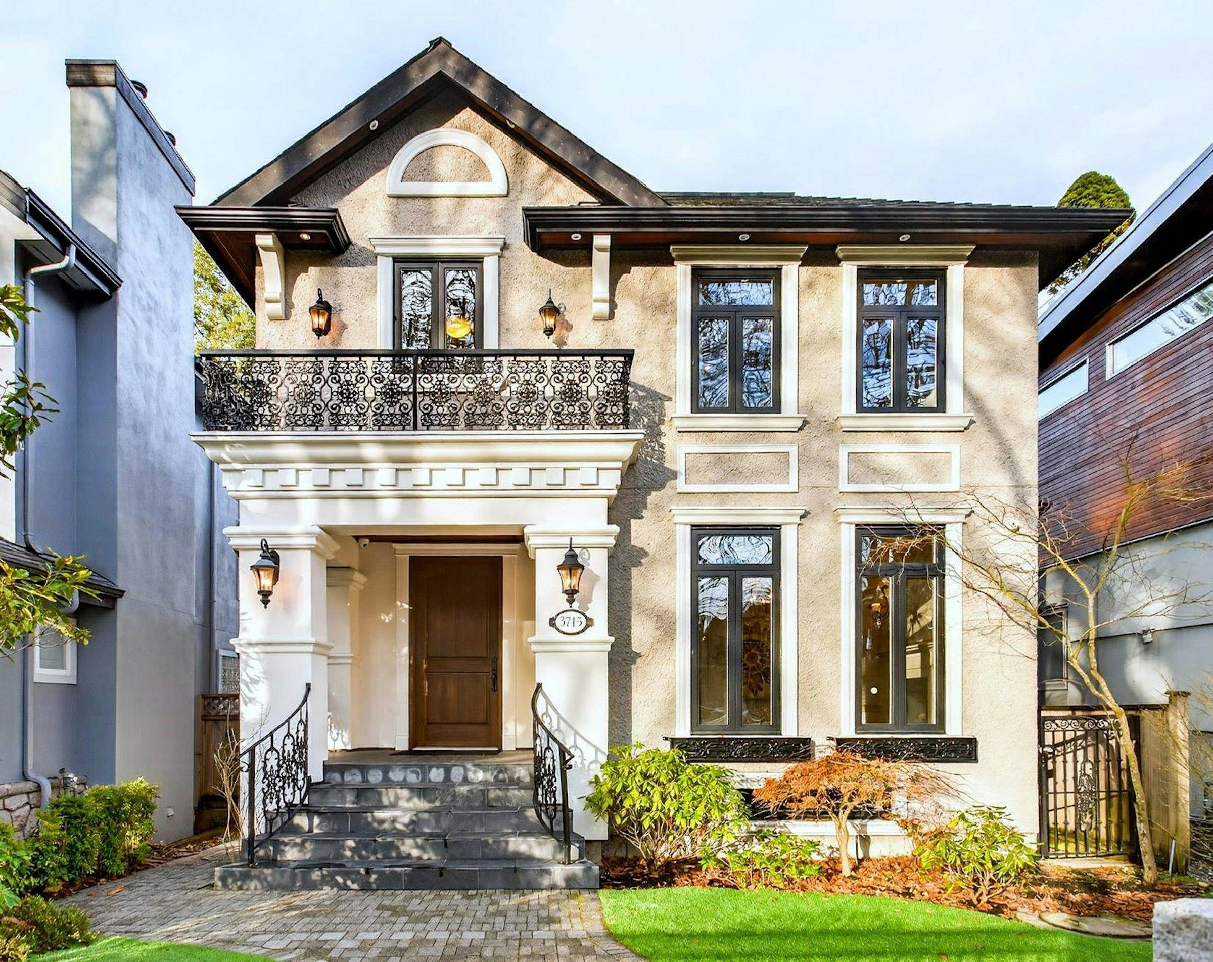 371 22nd Avenue W, Vancouver, BC, V6S 1J5