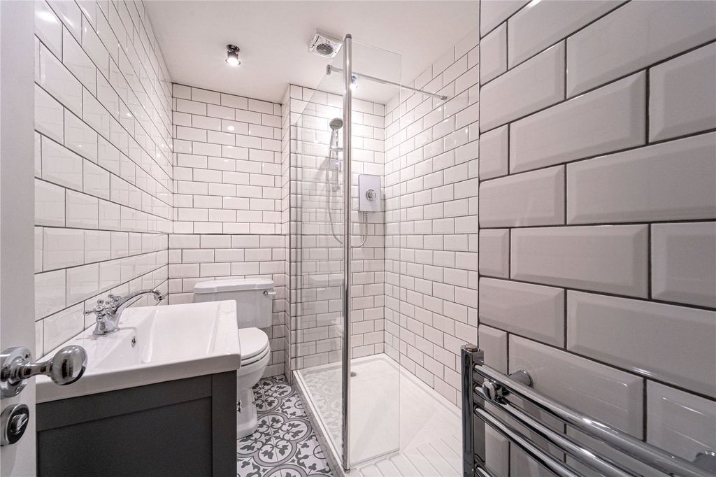 Additional image 8 of 1 bed flat to rentSt. Margarets Road, Cheltenham GL50