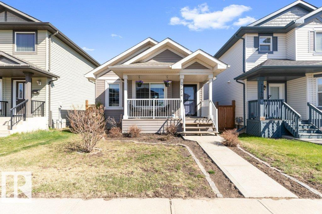21414 94a Avenue NW, Edmonton, AB, T5T4E3