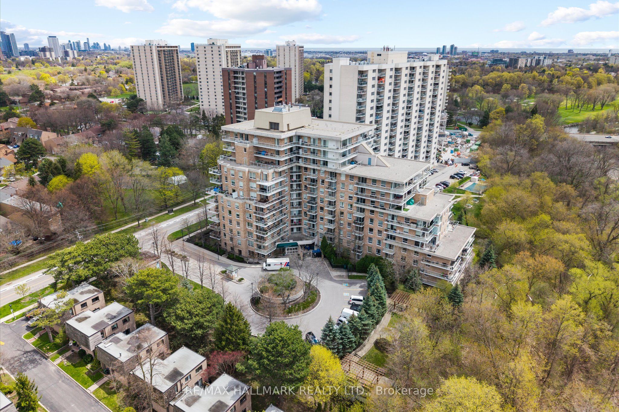 611-350 Mill Road, Toronto, ON, M9C 5R7