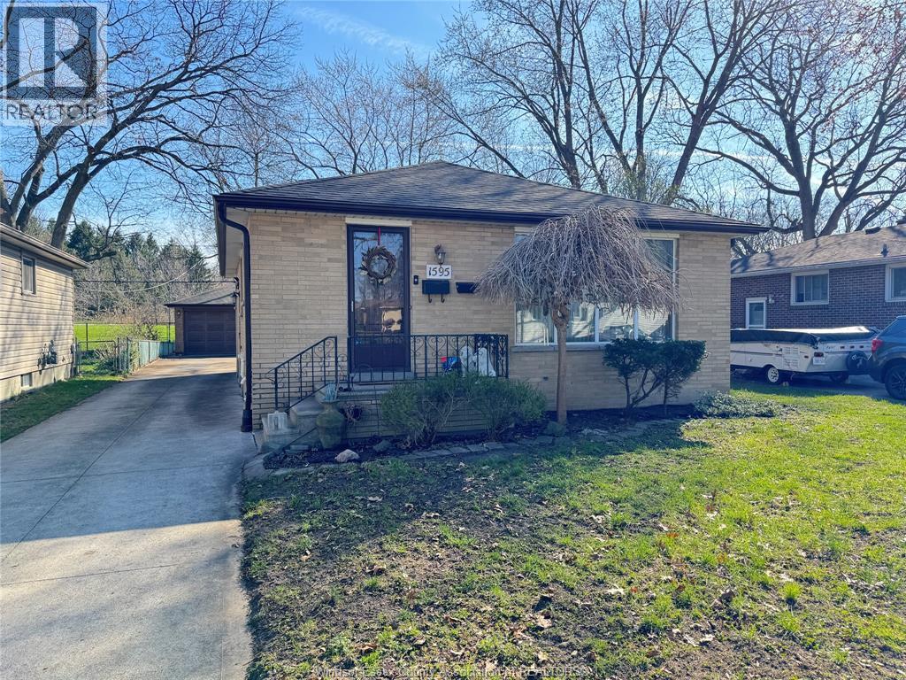 1595 Sun Valley, Windsor, ON, N9C3R1