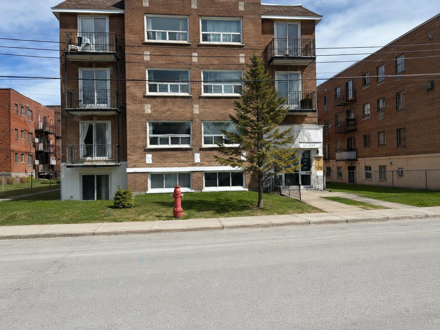 5615 Rue Beaucourt