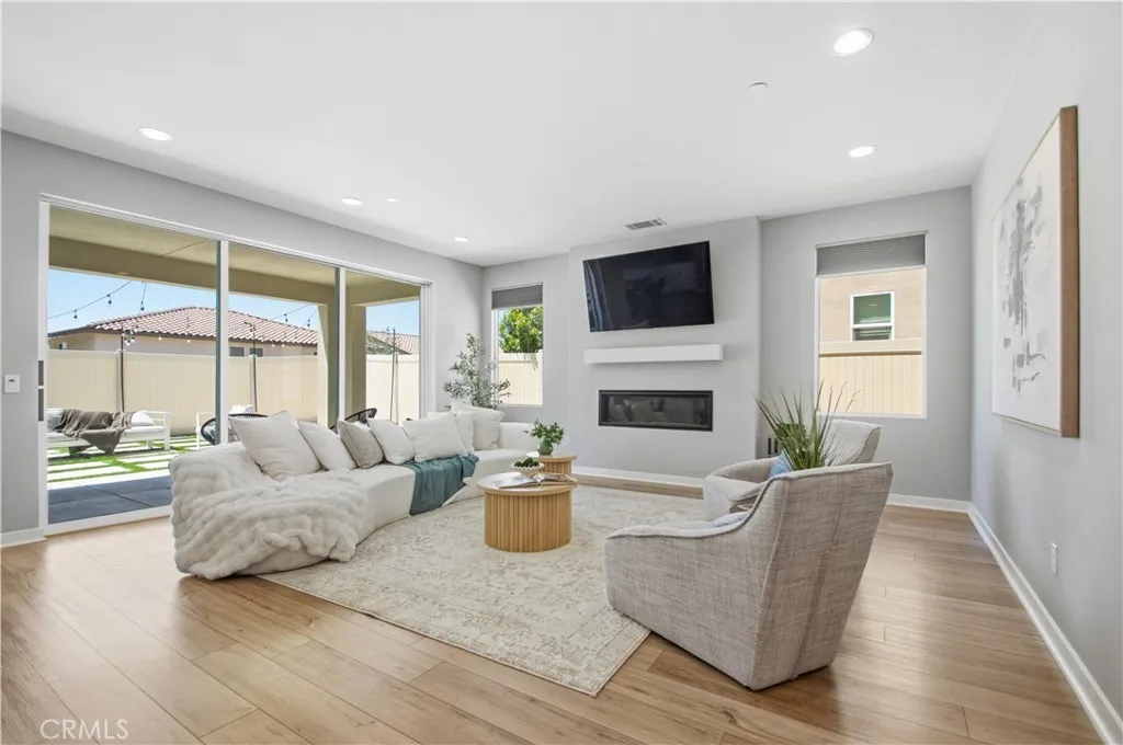 Additional image 4 of 18138 Tableau Way, Canyon Country, CA 91350