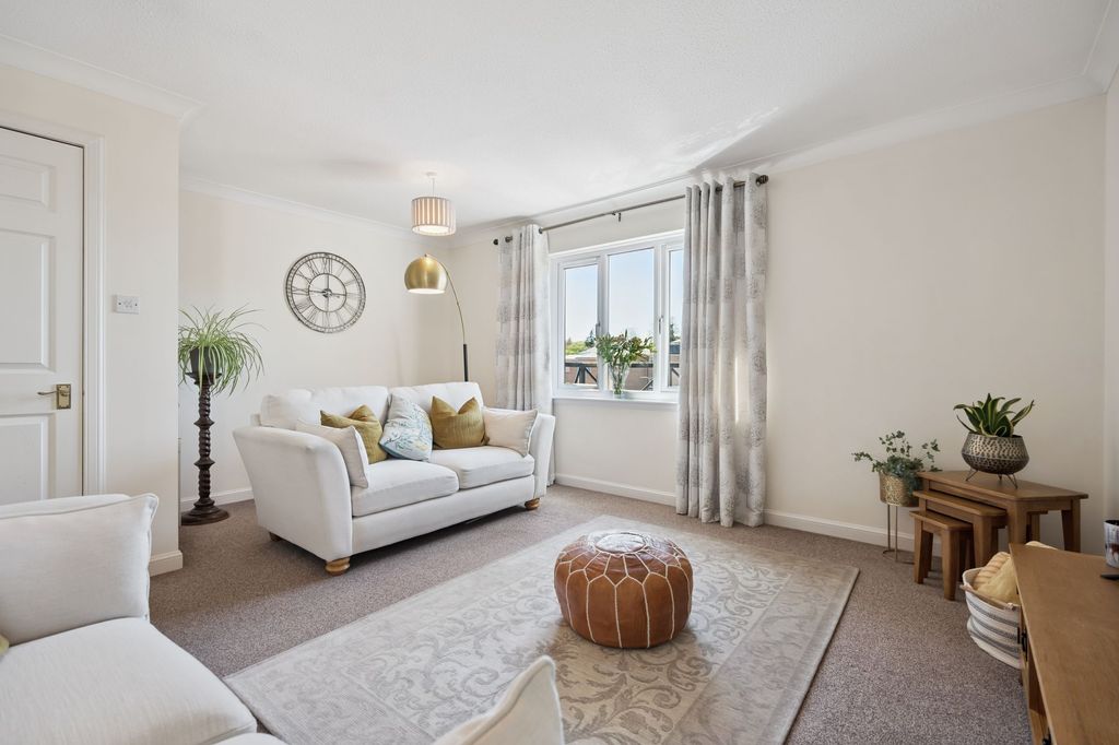 Additional image 3 of 2 bed flat for saleAnnfield Gardens, Stirling FK8