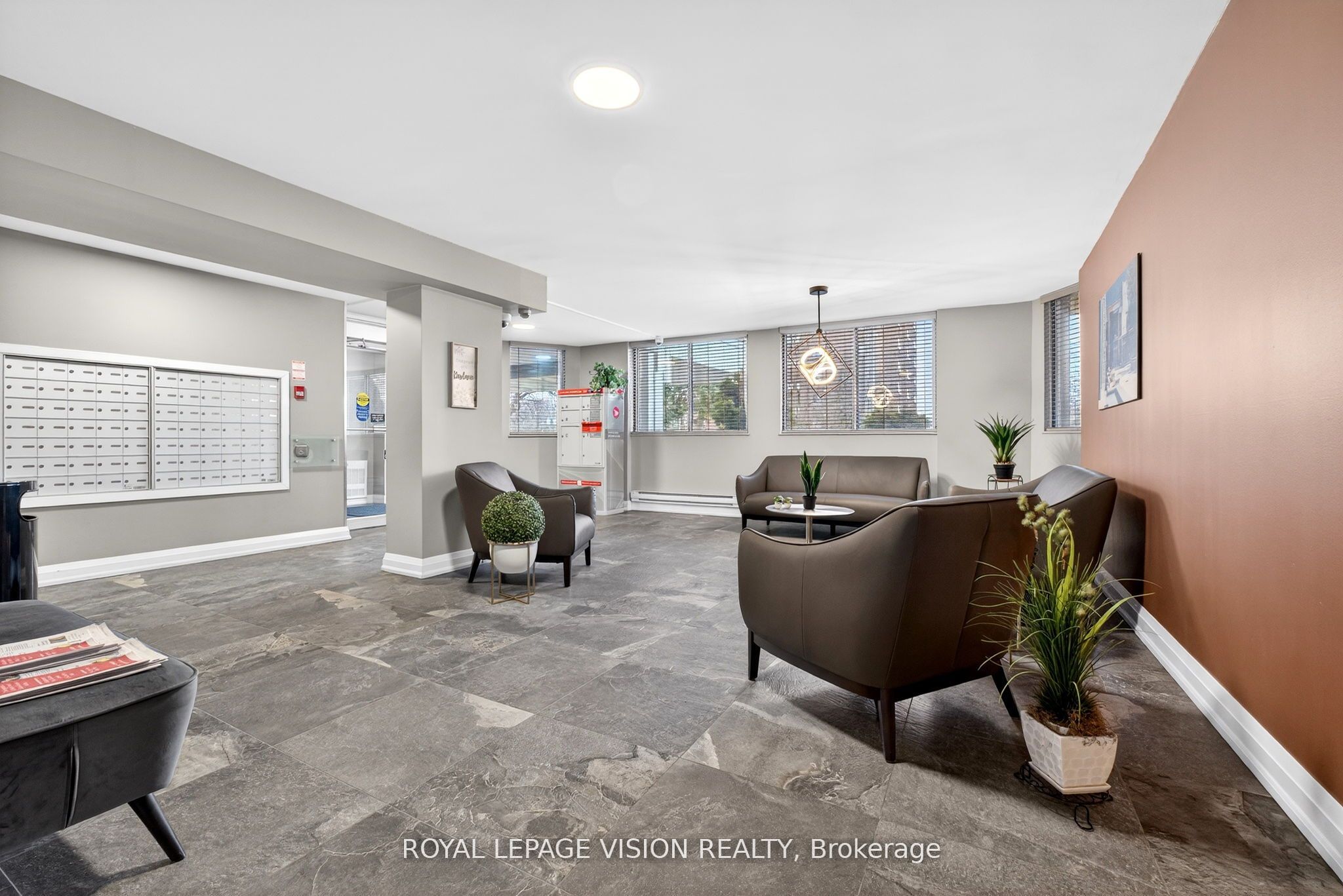 1002-81 Millside Drive, Milton, ON, L9T 3X4 photo 3