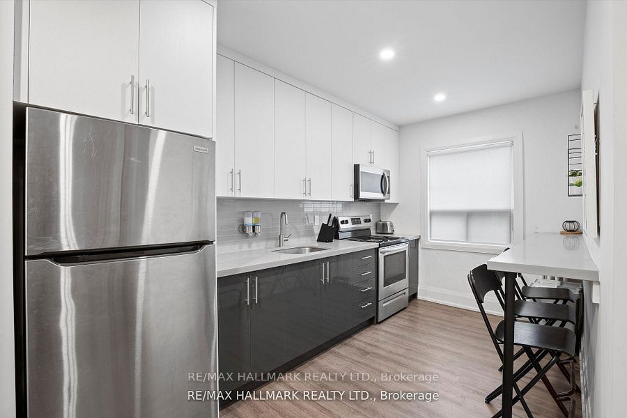 Additional image 5 of 12-595 St Clair Avenue W, Toronto, ON, M6C 1A3