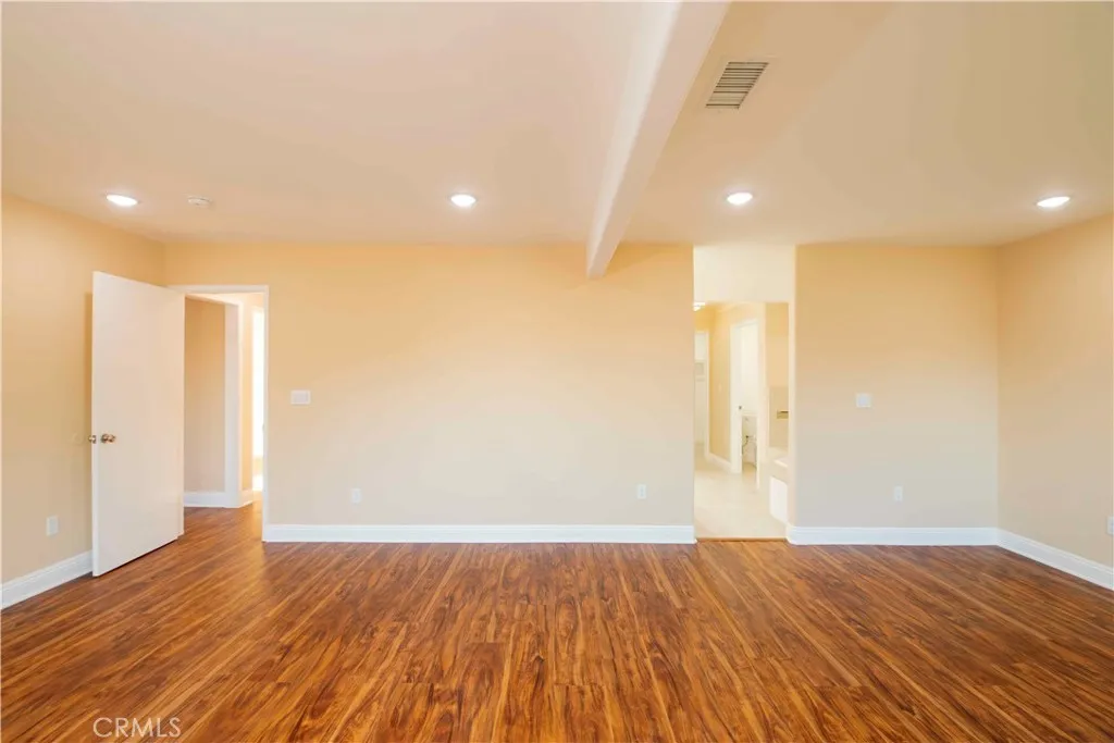 Additional image 29 of 22336 Saticoy St, Canoga Park, CA 91303