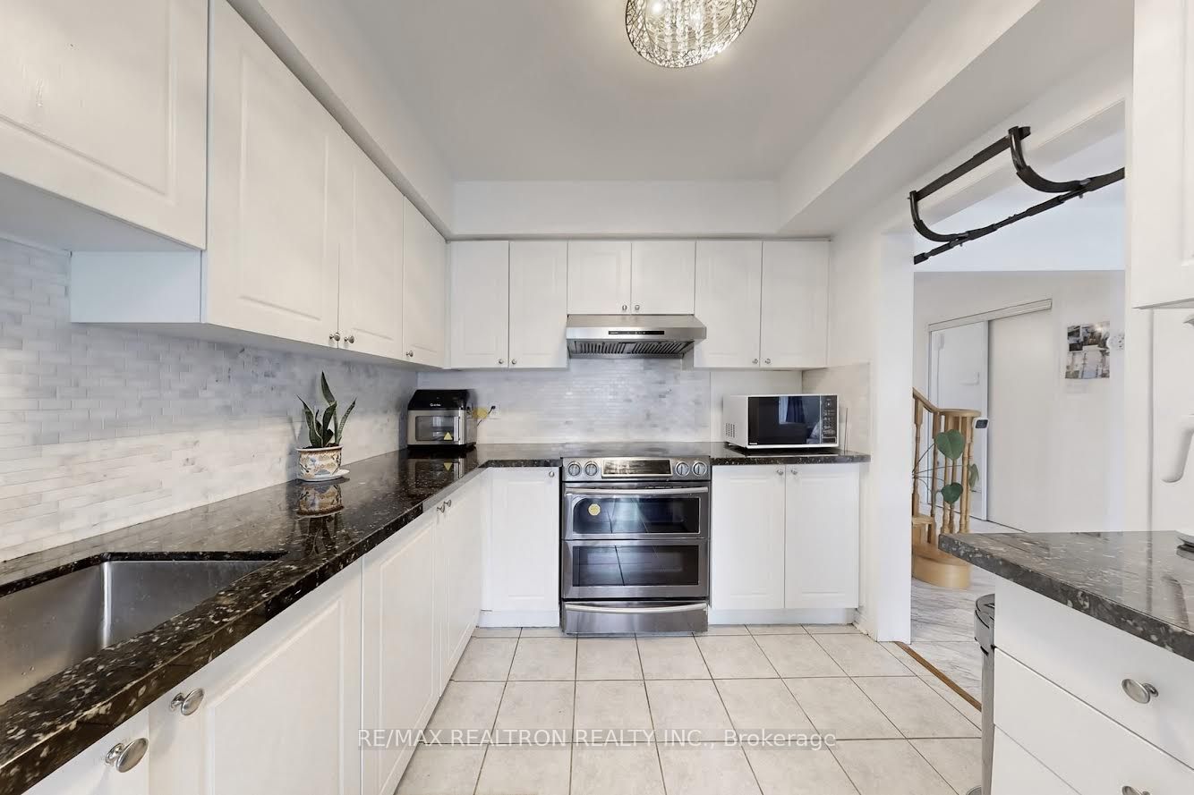 Additional image 6 of 878 Delgado Drive, Mississauga, ON, L5V 2S4