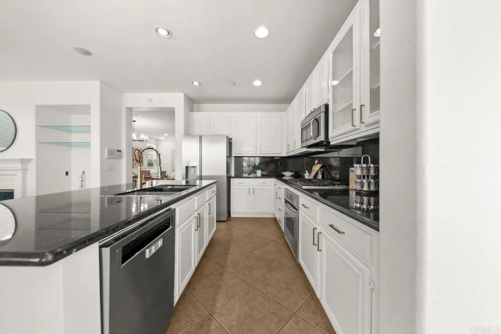 Additional image 7 of 6340 Oleander Way, San Diego, CA 92130
