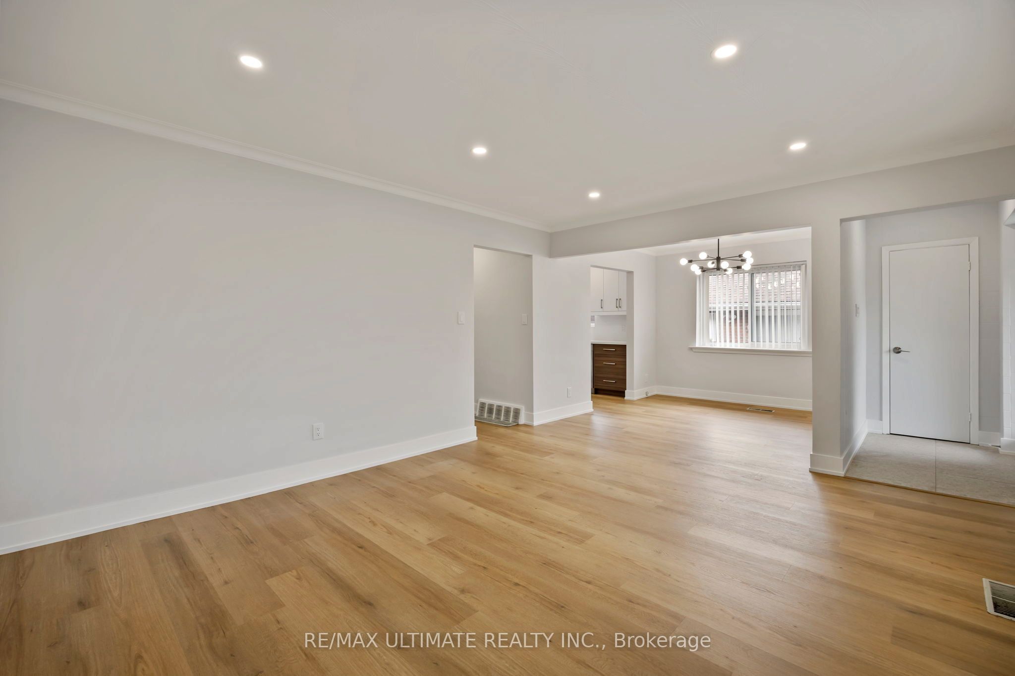 Additional image 6 of 129 Culford Road, Toronto, ON, M6M 4K6