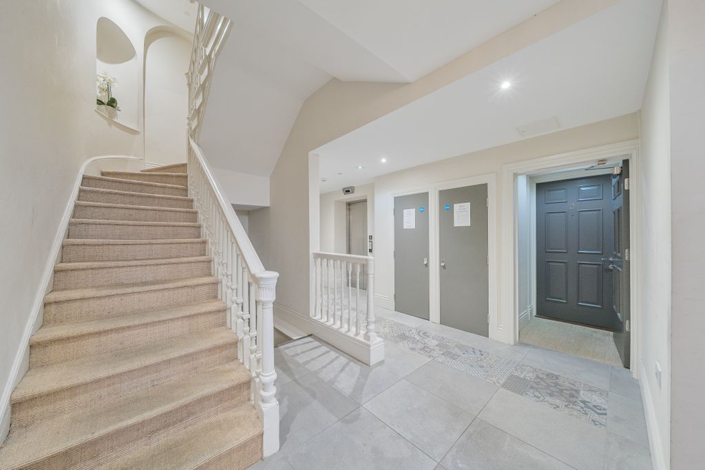 Additional image 12 of 2 bed flat for saleRedcliffe Parade West, Bristol BS1