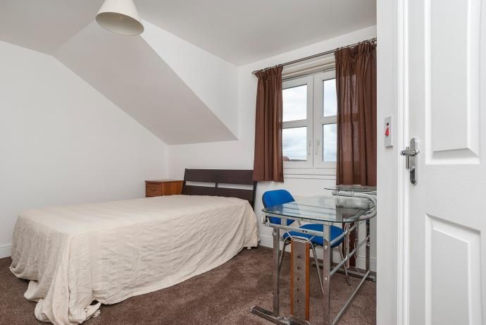 Additional image 6 of 3 bed town house to rentWest Fairbrae Drive, Edinburgh EH11