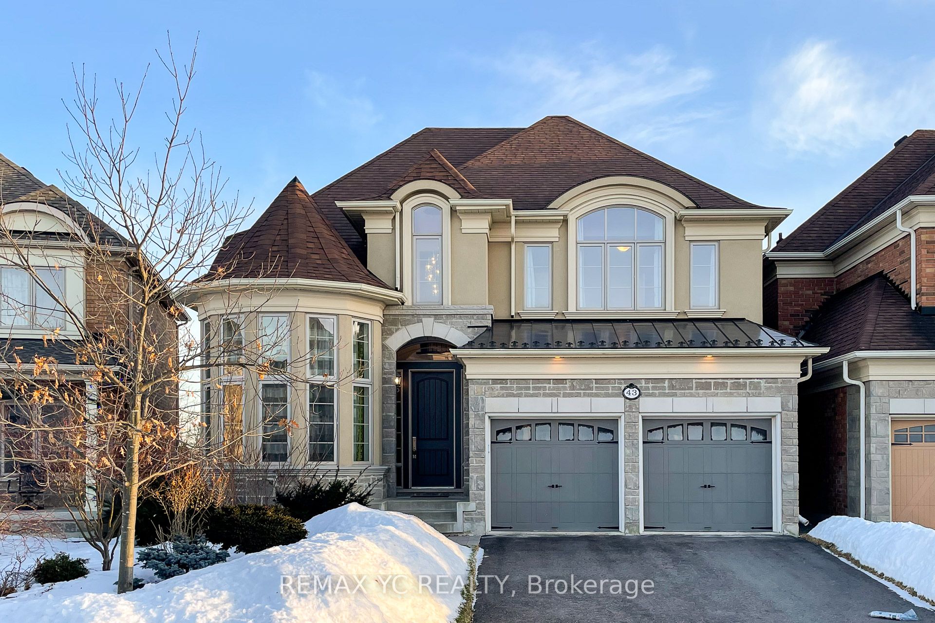 43 Laredo Drive, Richmond Hill, ON, L4S 0E4