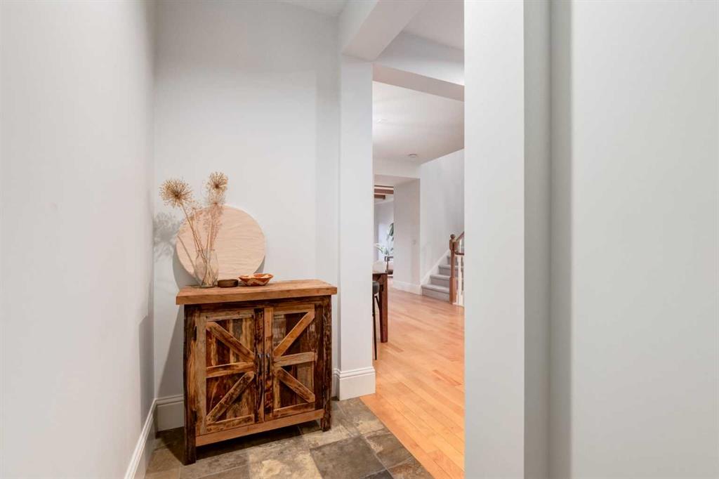 Additional image 4 of 2021 32 Avenue SW, Calgary, AB, T2T 1W7