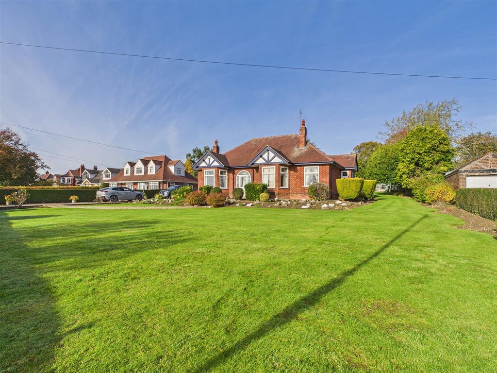 4 bed detached bungalow to rentFerriby High Road, North Ferriby HU14