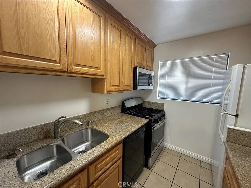 Additional image 36 of 15031 Chatsworth St Unit 22, Mission Hills (San Fernando), CA 91345