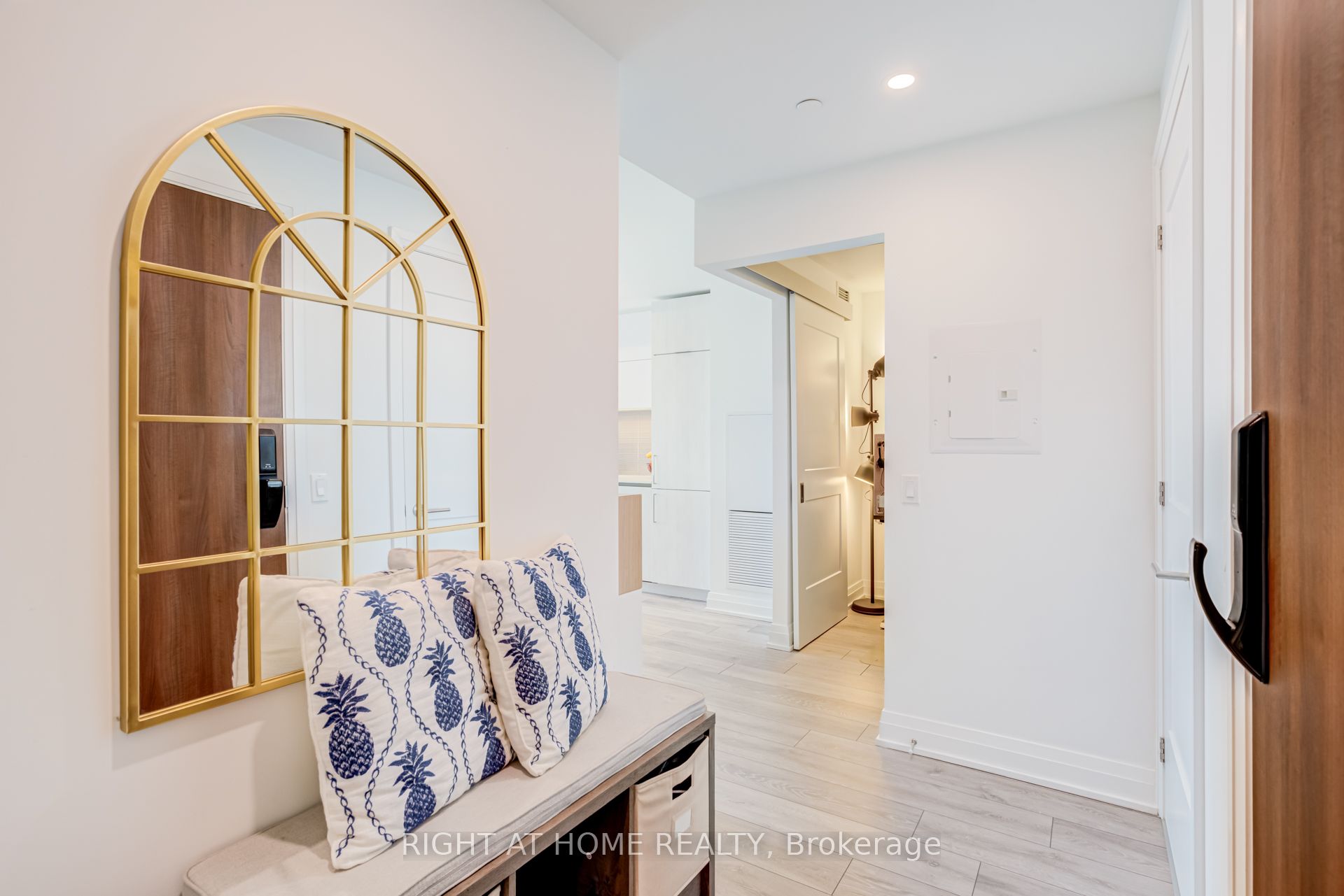 Additional image 6 of 506-21 Park Street E, Mississauga, ON, L5G 0C2