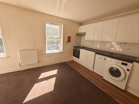 Oxford Road, Reading RG30, Studio to rent