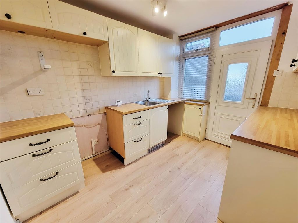 Additional image 5 of 2 bed end terrace house to rentIvanhoe Drive, Glenrothes KY6