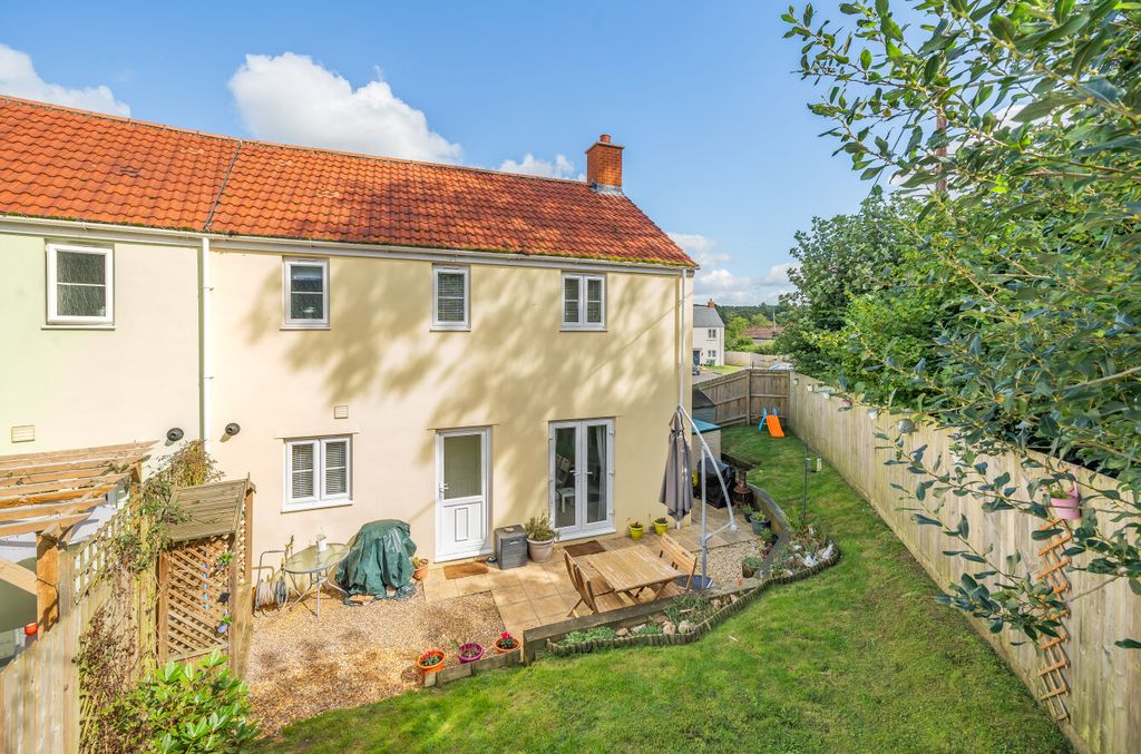 Additional image 12 of 3 bed semi-detached house for saleBroad Street, Chard, Somerset TA20