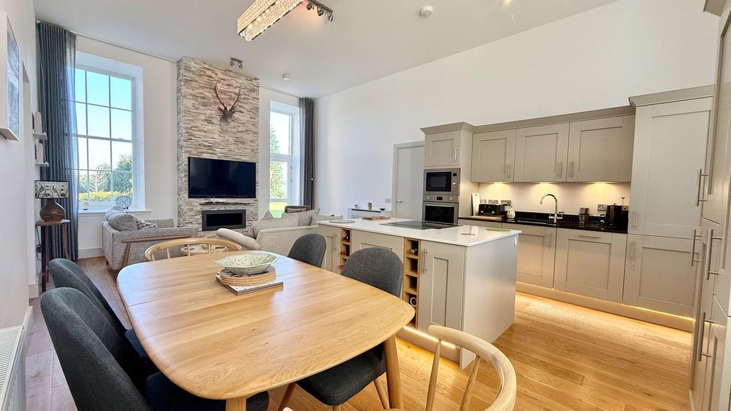 Additional image 7 of 3 bed flat for sale16 Great Glen Place, Inverness IV3