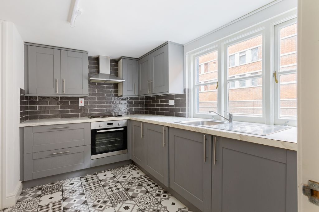 Additional image 3 of 2 bed flat to rentGeorge Street, Oxford OX1