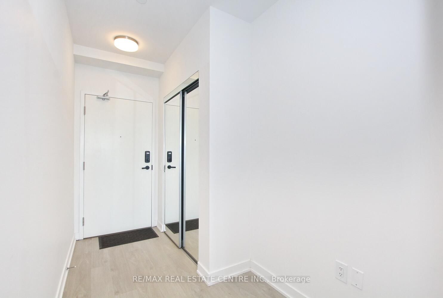 Additional image 6 of 3602-3900 Confederation Parkway, Mississauga, ON, L5B 4M6