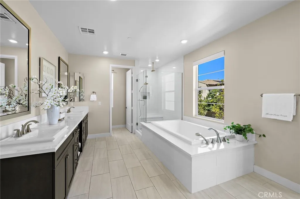 Additional image 64 of 77 Pelican Ln, Irvine, CA 92618