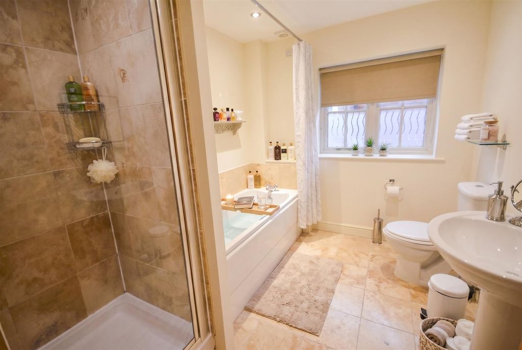 Additional image 11 of 5 bed property to rentRiseholme Road, Lincoln LN1