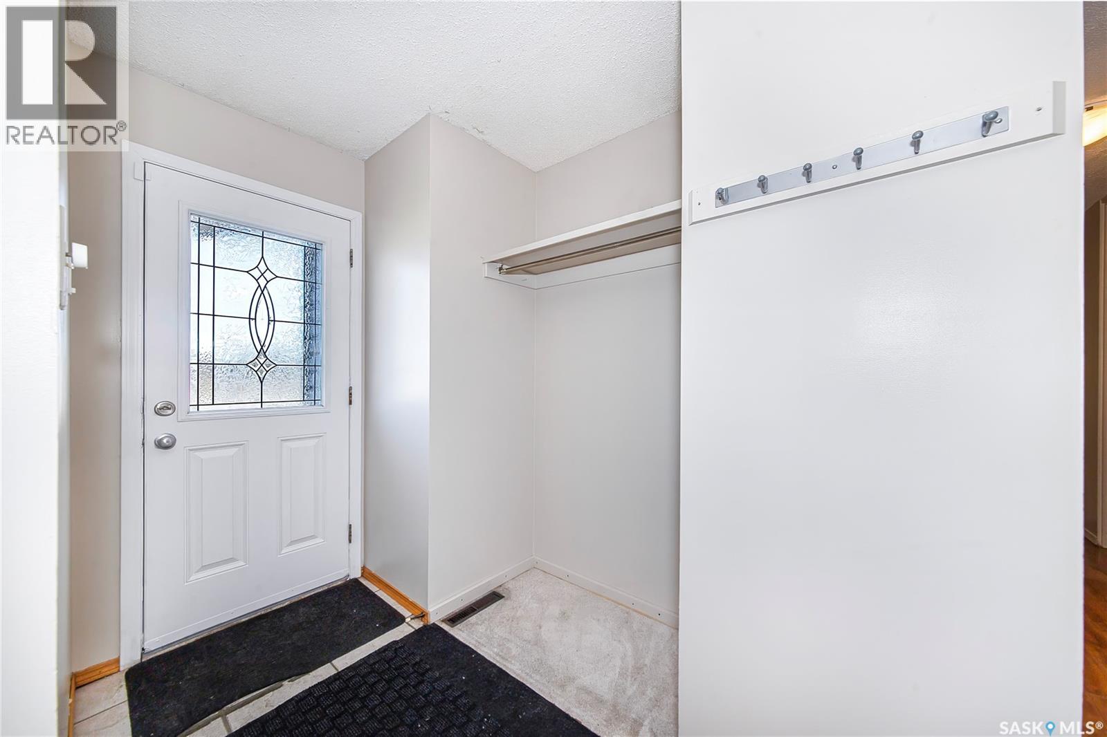 Additional image 4 of 3024 14th Street E, Saskatoon, SK, S7H0B4