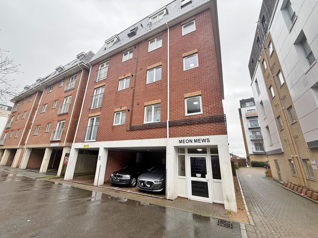 1 bed flat for saleMeon Mews, Cosham PO6