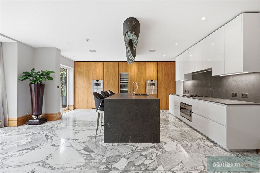 Additional image 15 of 8 bed detached house for saleStradbroke Drive, Chigwell, Essex IG7
