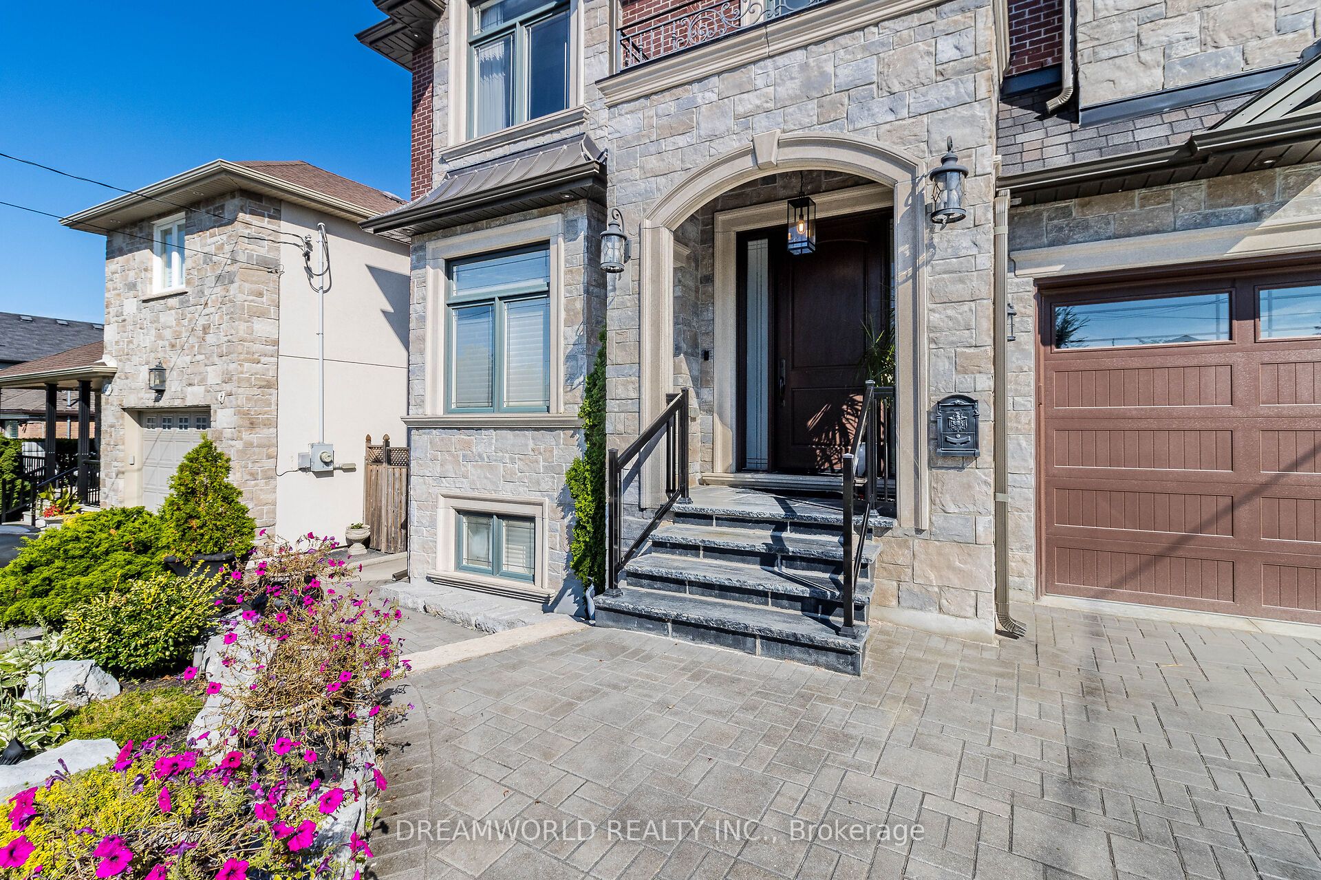 416 Rustic Road, Toronto, ON, M6L 1W9 photo 4