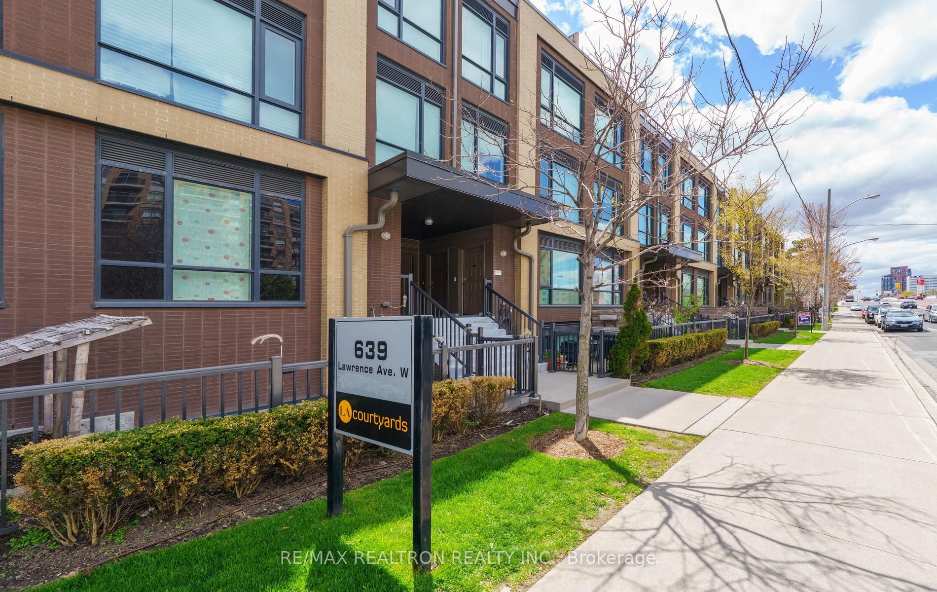 Additional image 2 of 206-639 Lawrence Avenue W, Toronto, ON, M6A 1A9