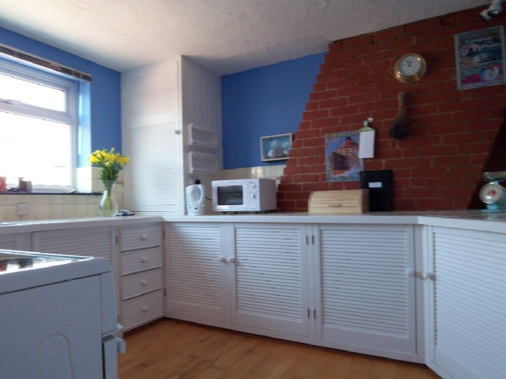 Additional image 3 of 2 bed flat to rentTerminus Road, Cowes PO31