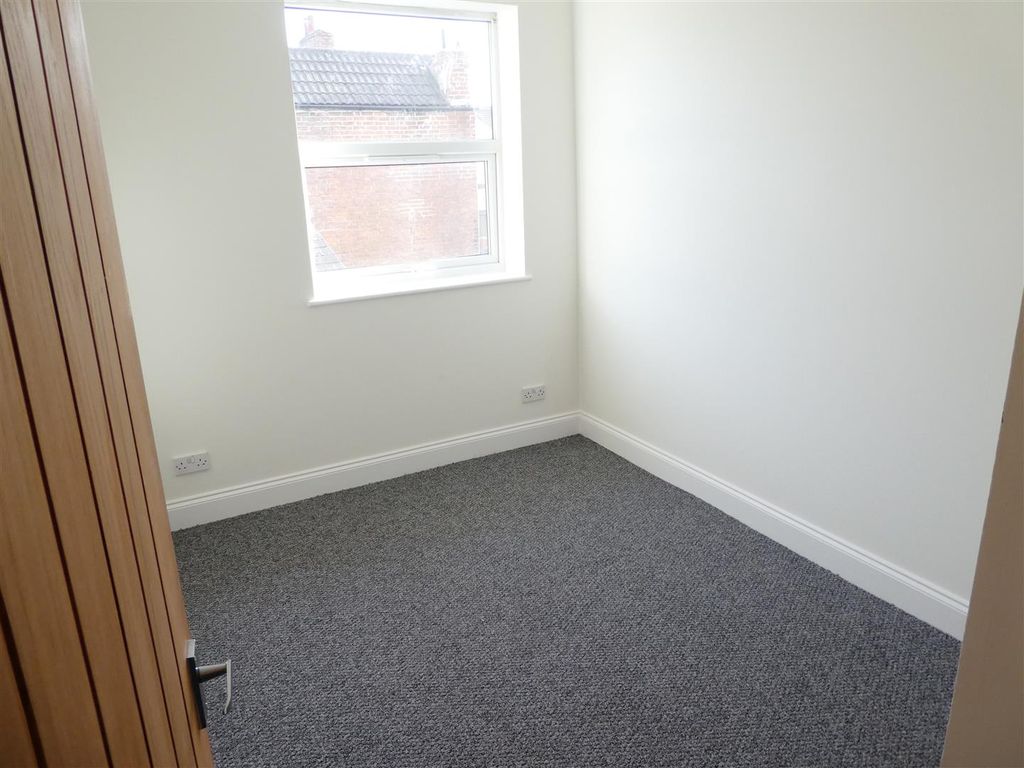 Additional image 8 of 2 bed end terrace house to rentLangley Road, Portsmouth, Hants PO2