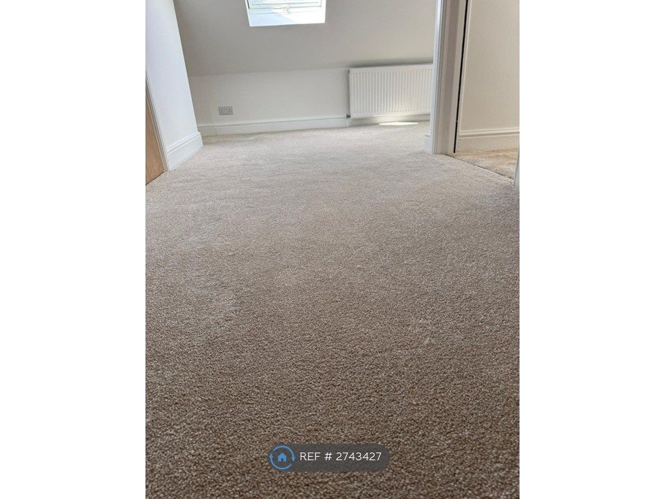 Additional image 23 of 7 bed end terrace house to rentInglehurst Gardens, Ilford IG4