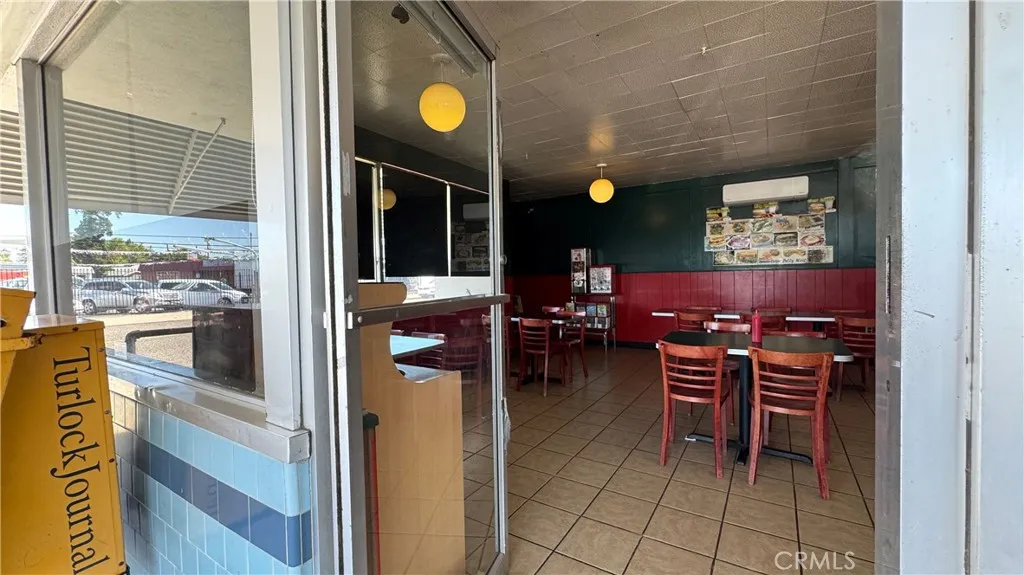 Additional image 12 of 690 C Street, Turlock, CA 95380