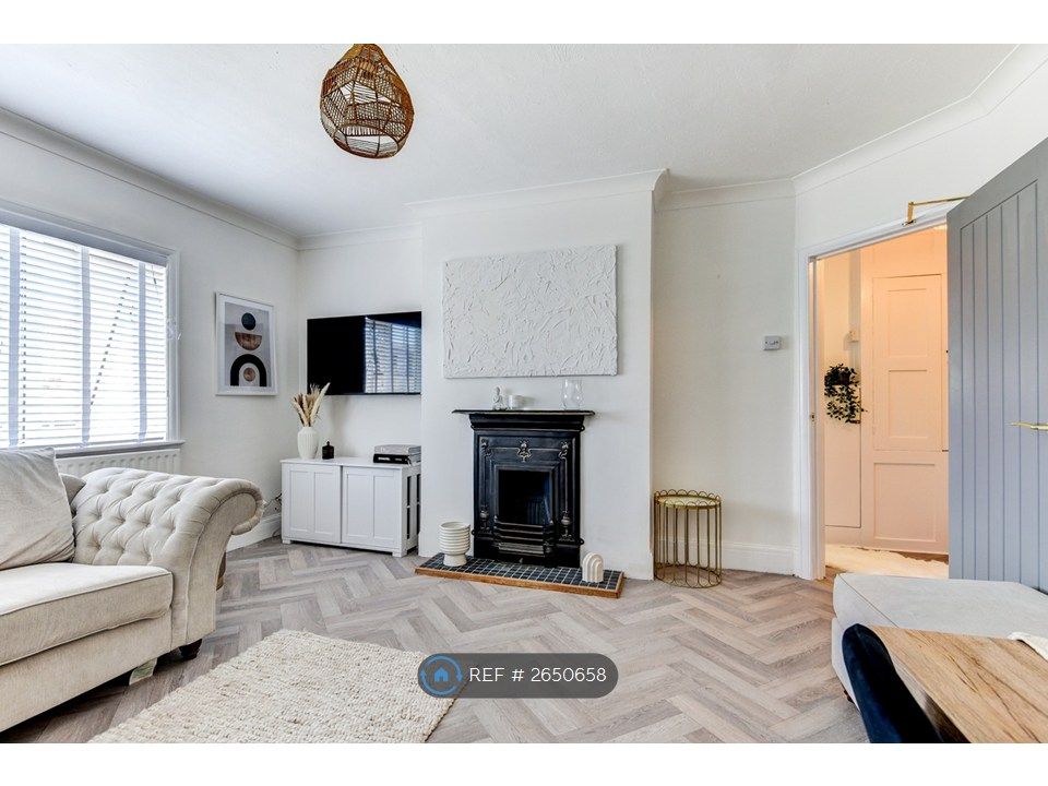 Additional image 6 of 5 bed maisonette to rentStocker Road, Bognor Regis PO21