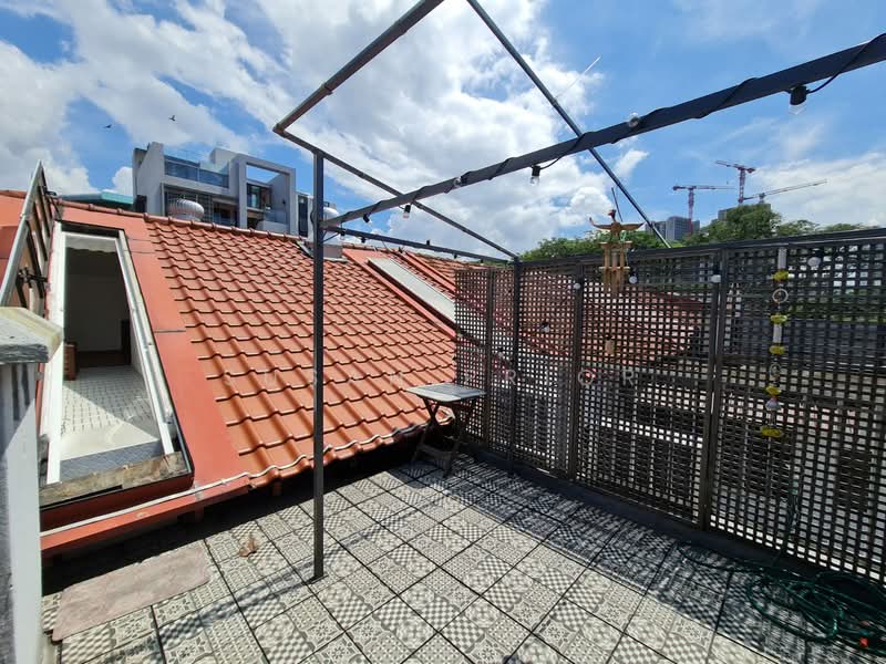 Sing Avenue, Farrer Road photo 5