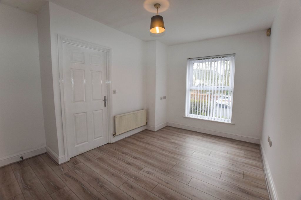 Additional image 7 of 2 bed flat to rentLilybrook Drive, Knutsford, Cheshire WA16