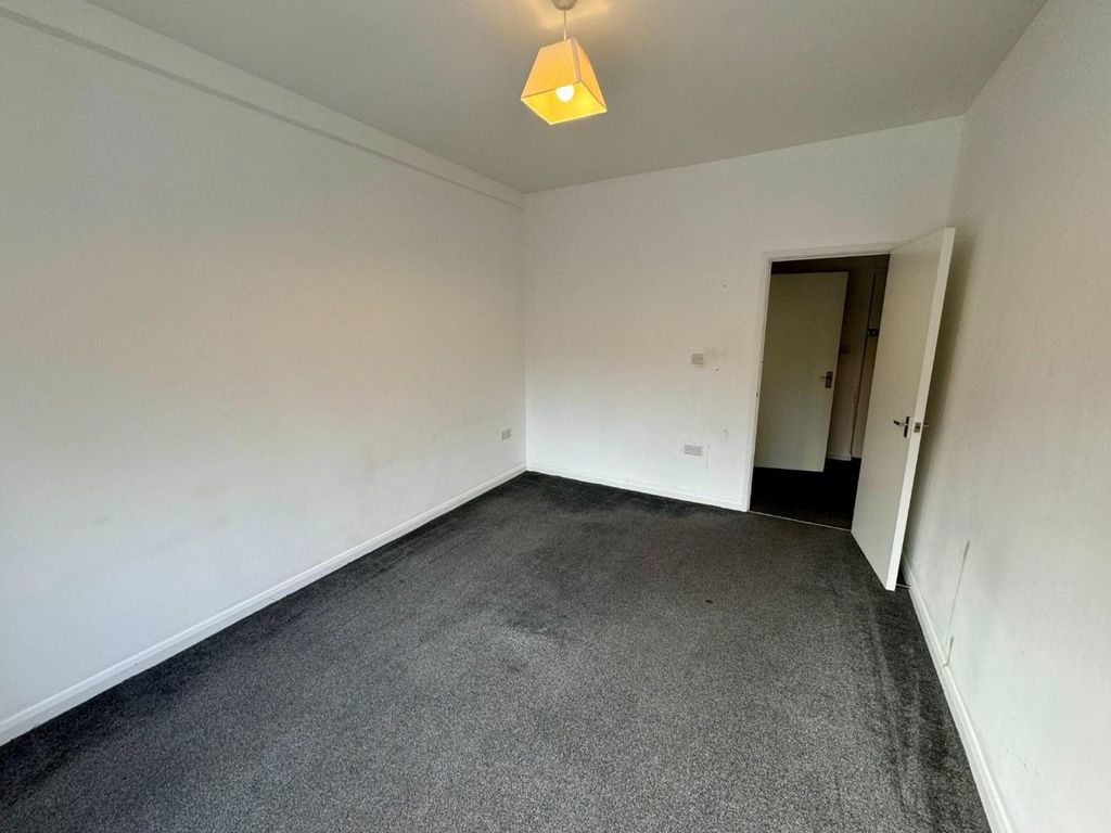 Additional image 5 of 1 bed flat to rentFirs Parade, Matlock DE4