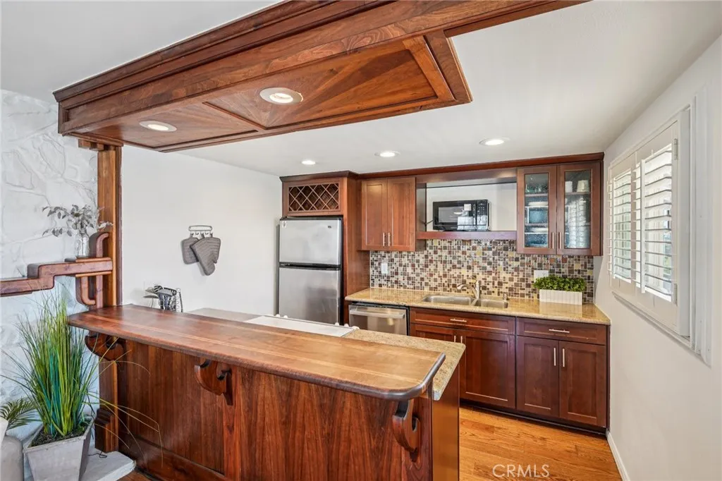 Additional image 38 of 644 Manhattan Beach Blvd Unit 10, Manhattan Beach, CA 90266