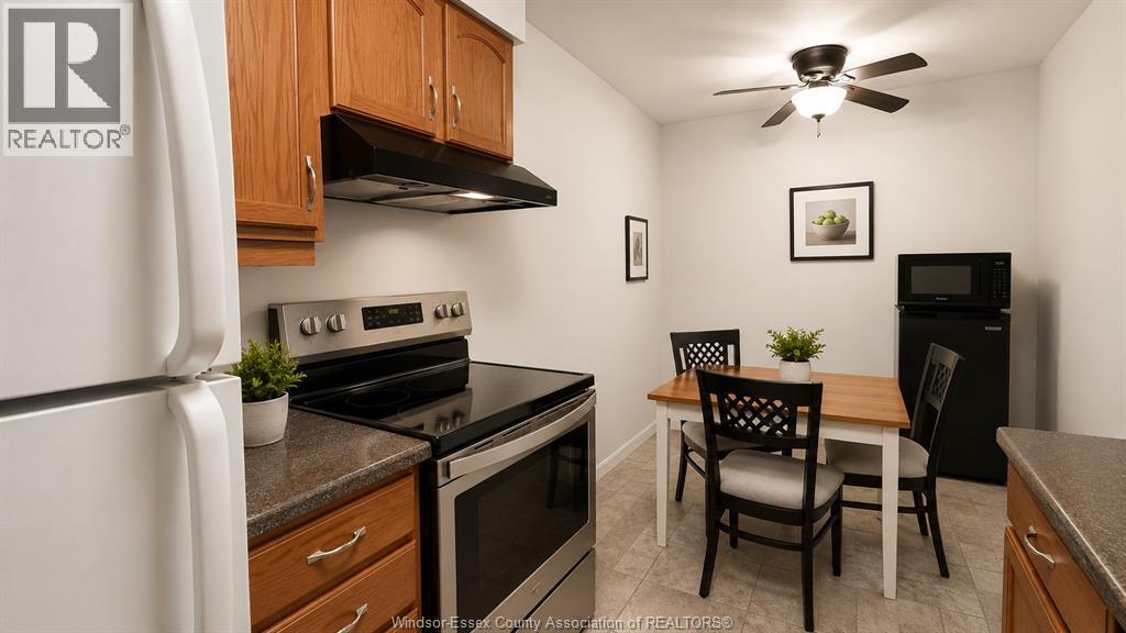 Additional image 4 of 304-3355 Sandwich Street, Windsor, ON, N9C1B2