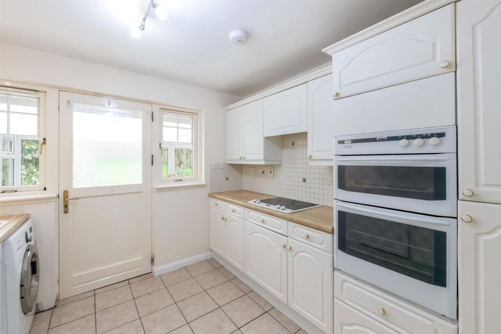 Additional image 2 of 3 bed detached bungalow for sale18 Ashley Avenue, Dollar FK14