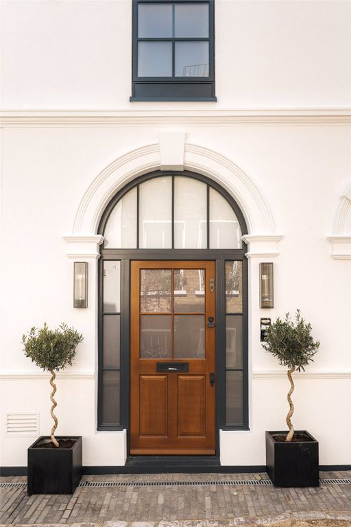 Additional image 12 of 4 bed mews to rentBridstow Place, Notting Hill, London W2